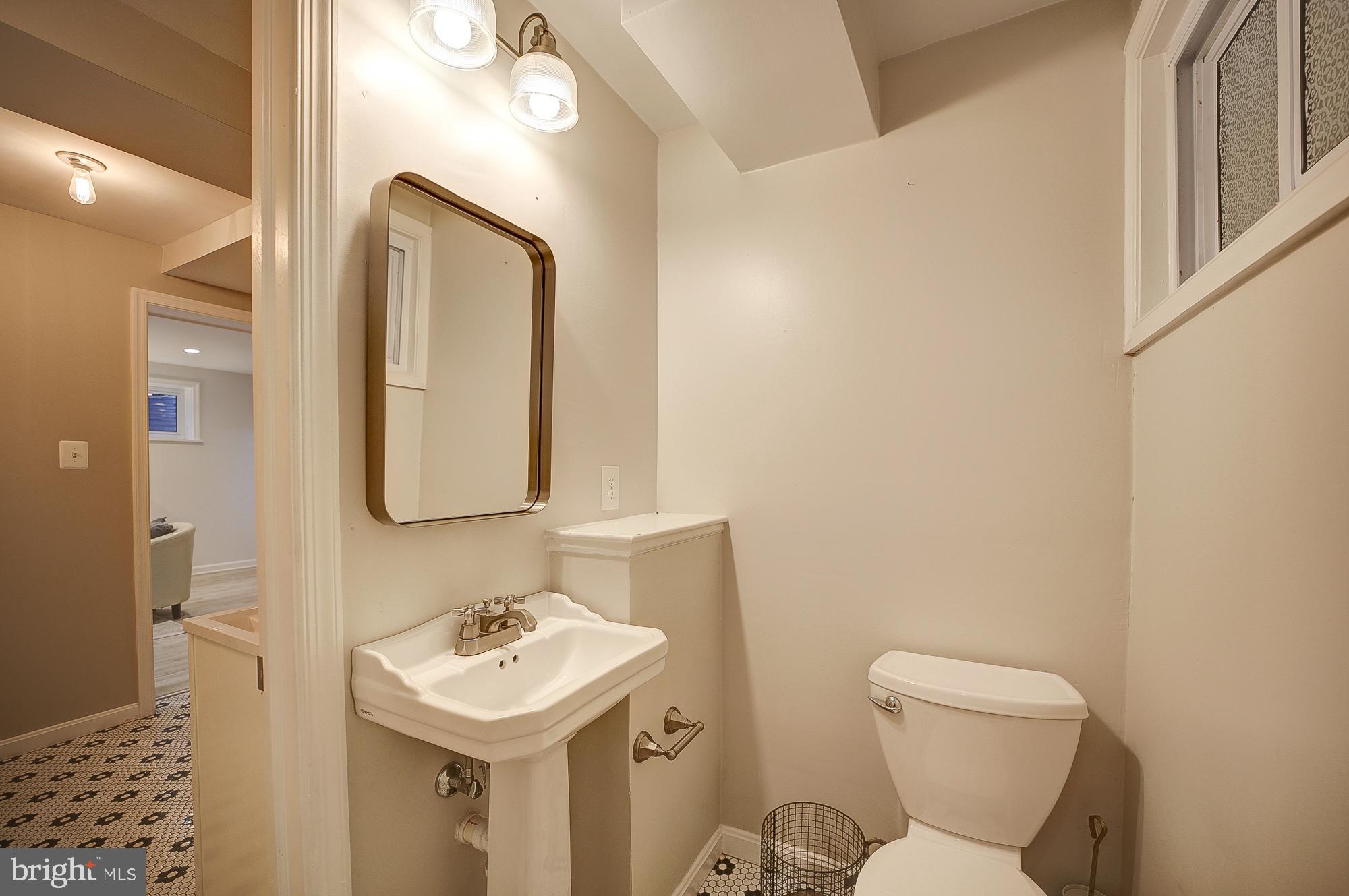 2045 N Brandywine St