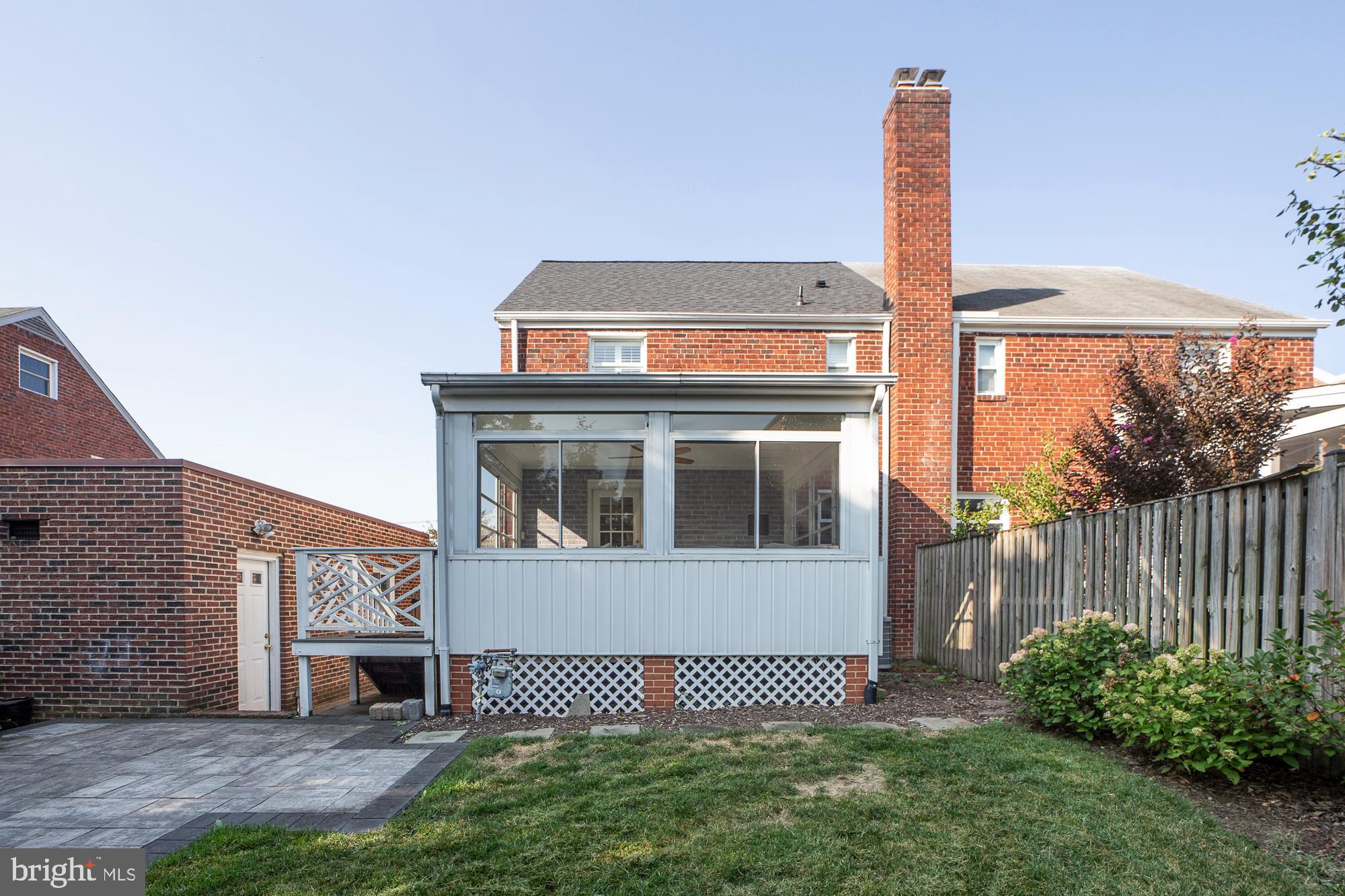 2045 N Brandywine St