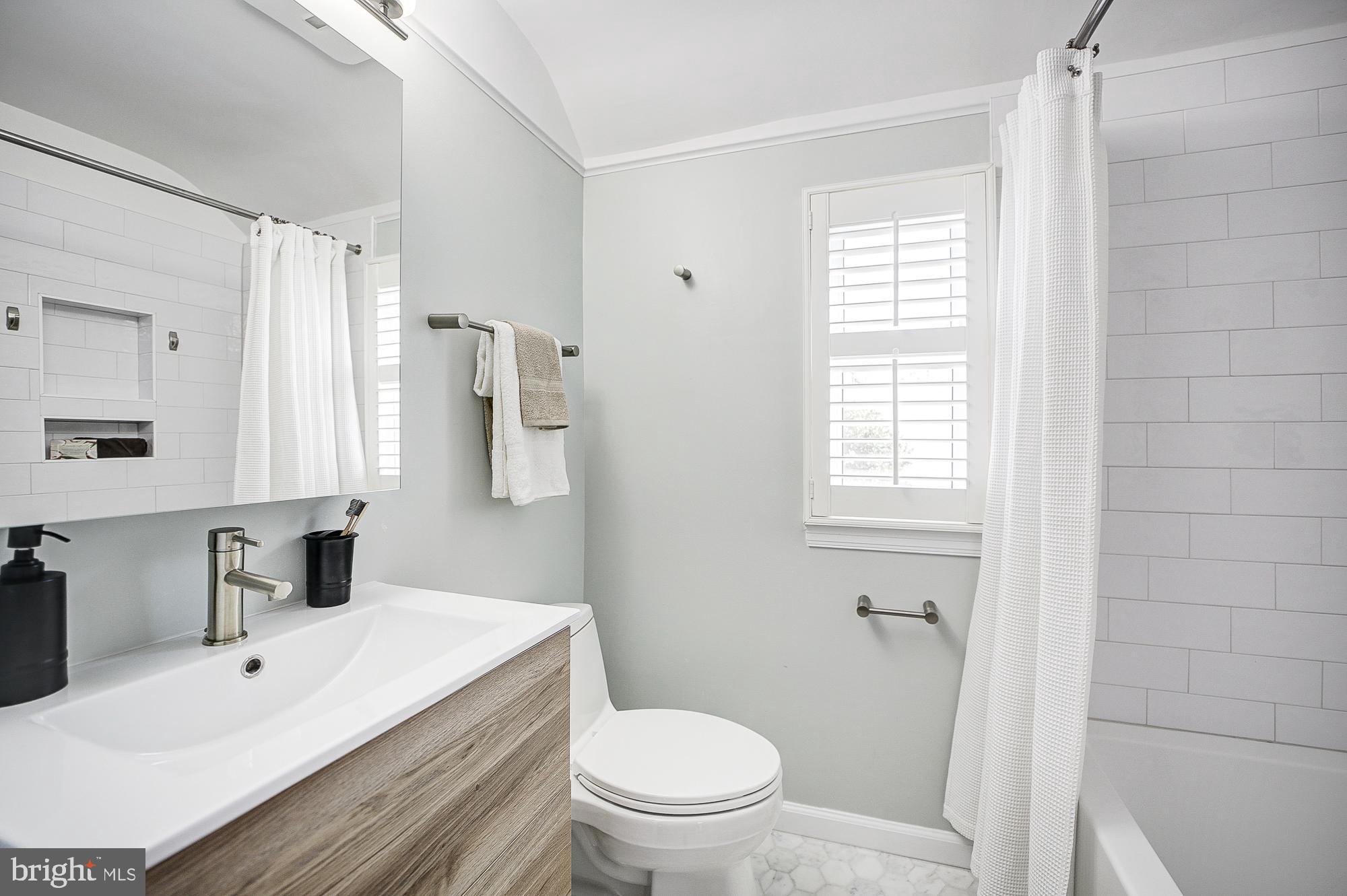 2045 N Brandywine St