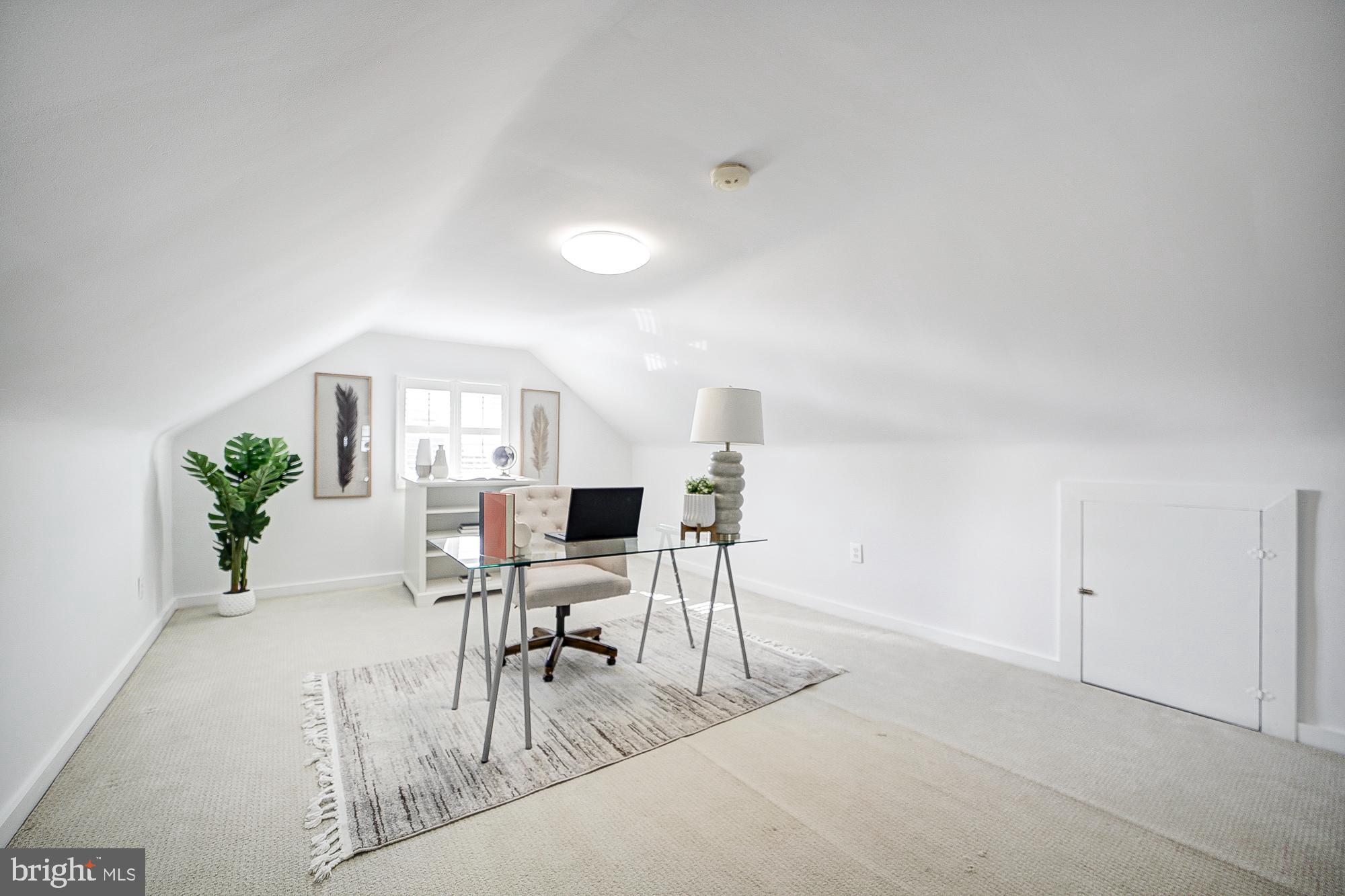 2045 N Brandywine St