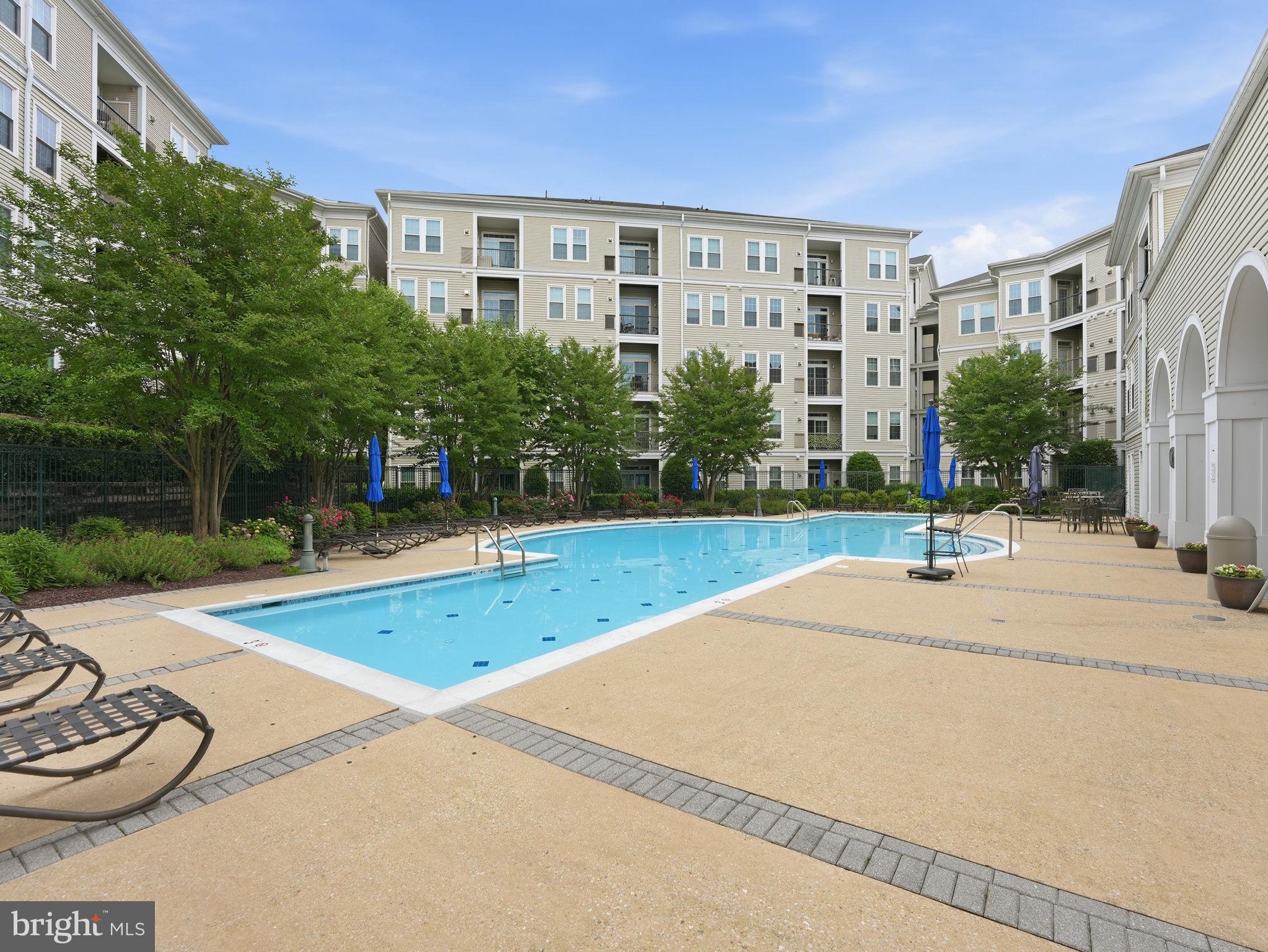 2301 25TH STREET S 4-301