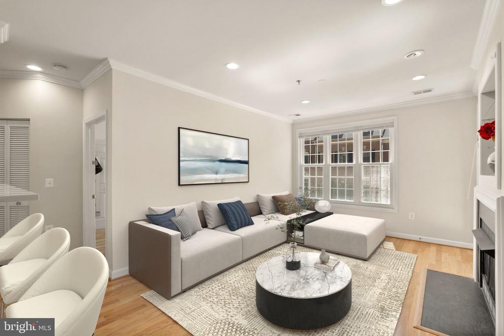 1321 N ADAMS COURT Unit: 201
