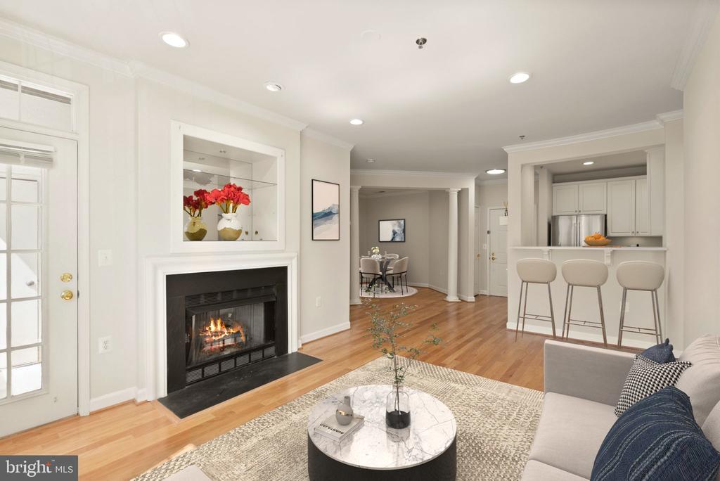 1321 N ADAMS COURT Unit: 201