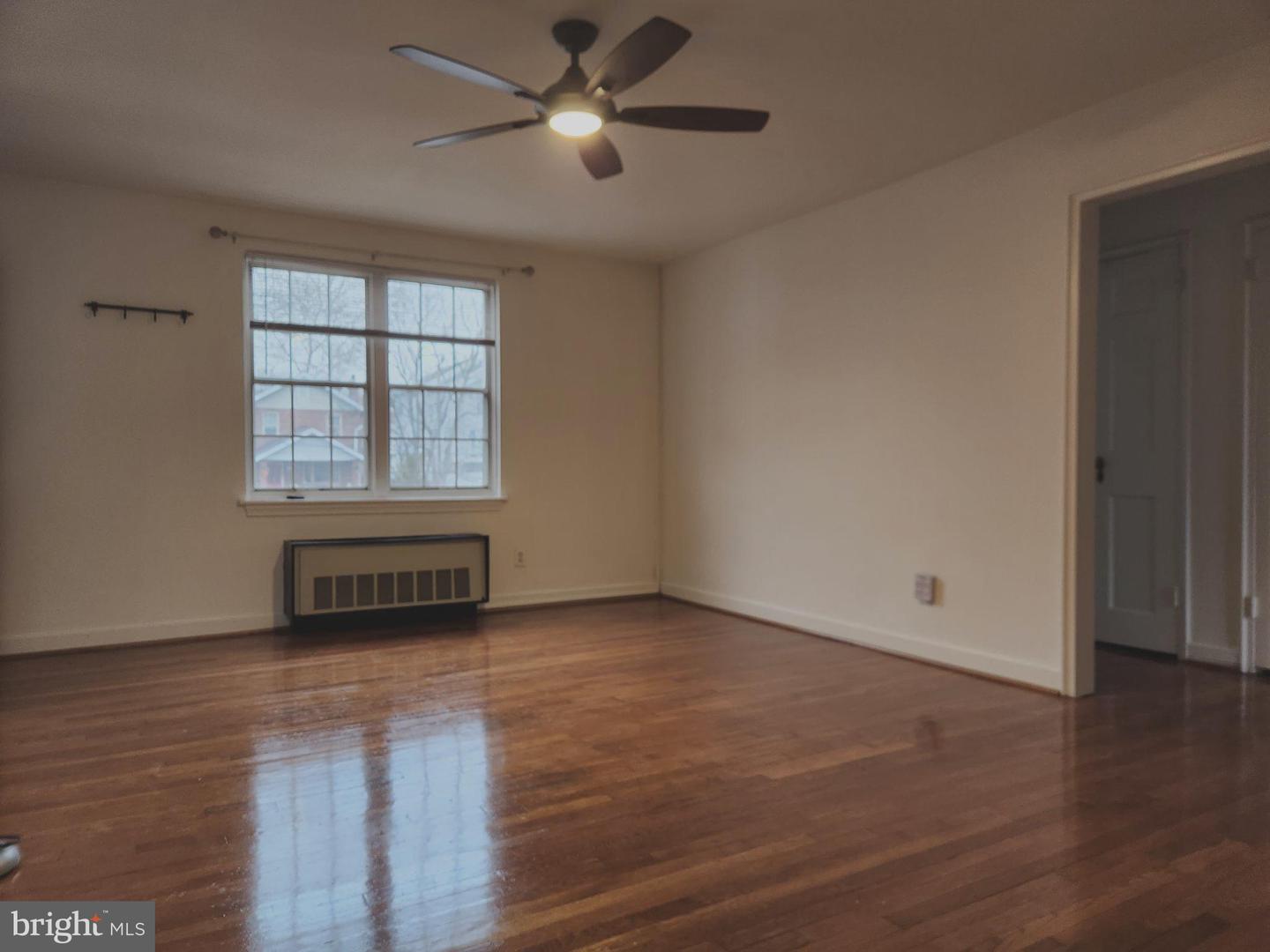 115 E Glebe Rd #B