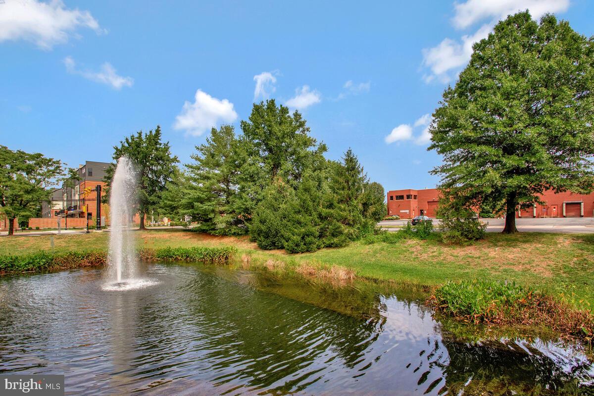 4860 Eisenhower Ave #276