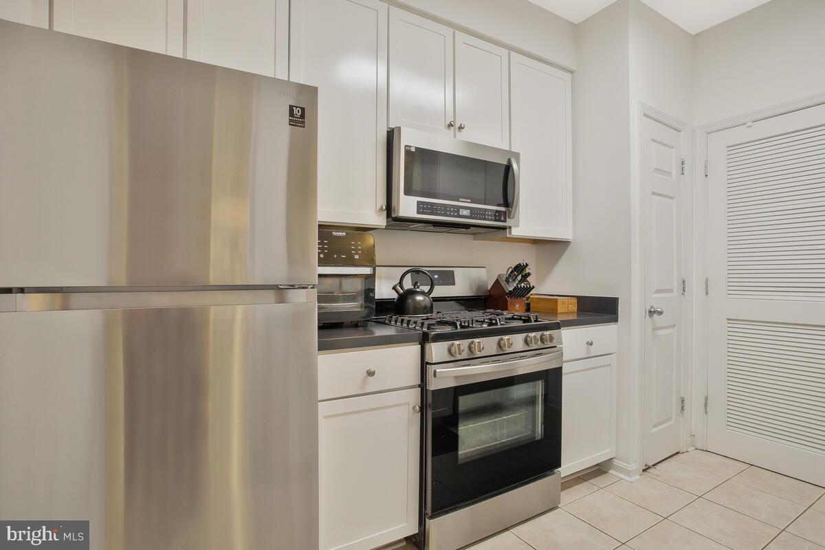 4860 Eisenhower Ave #276