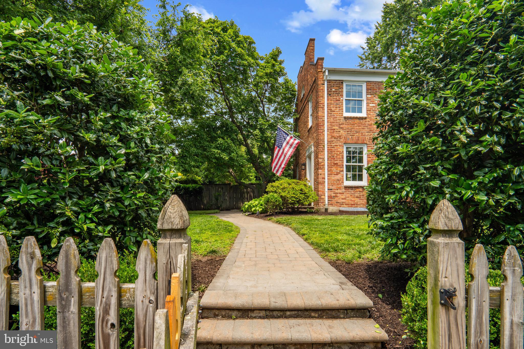 823 CHURCH STREET