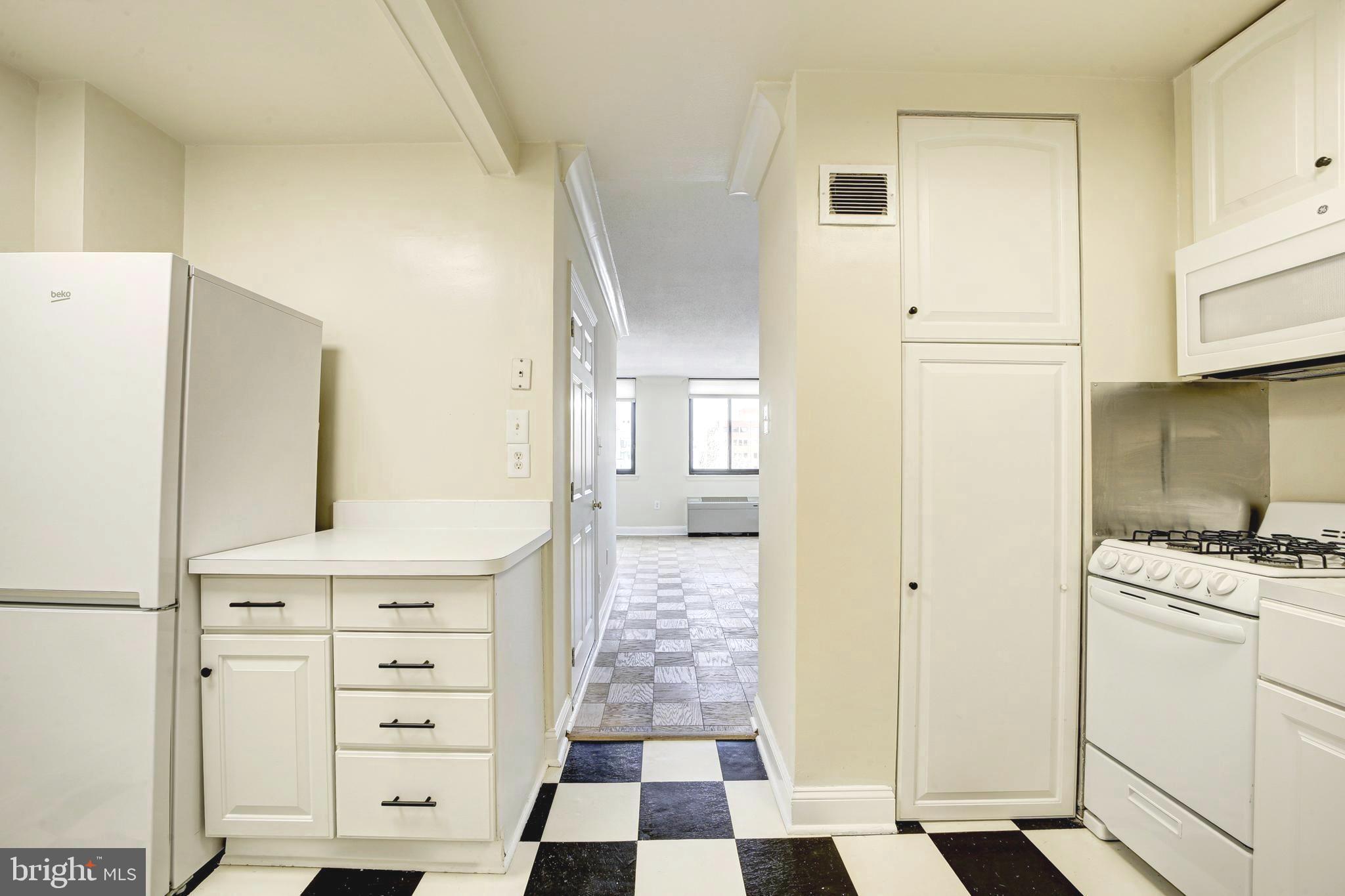 801 N PITT STREET N 311