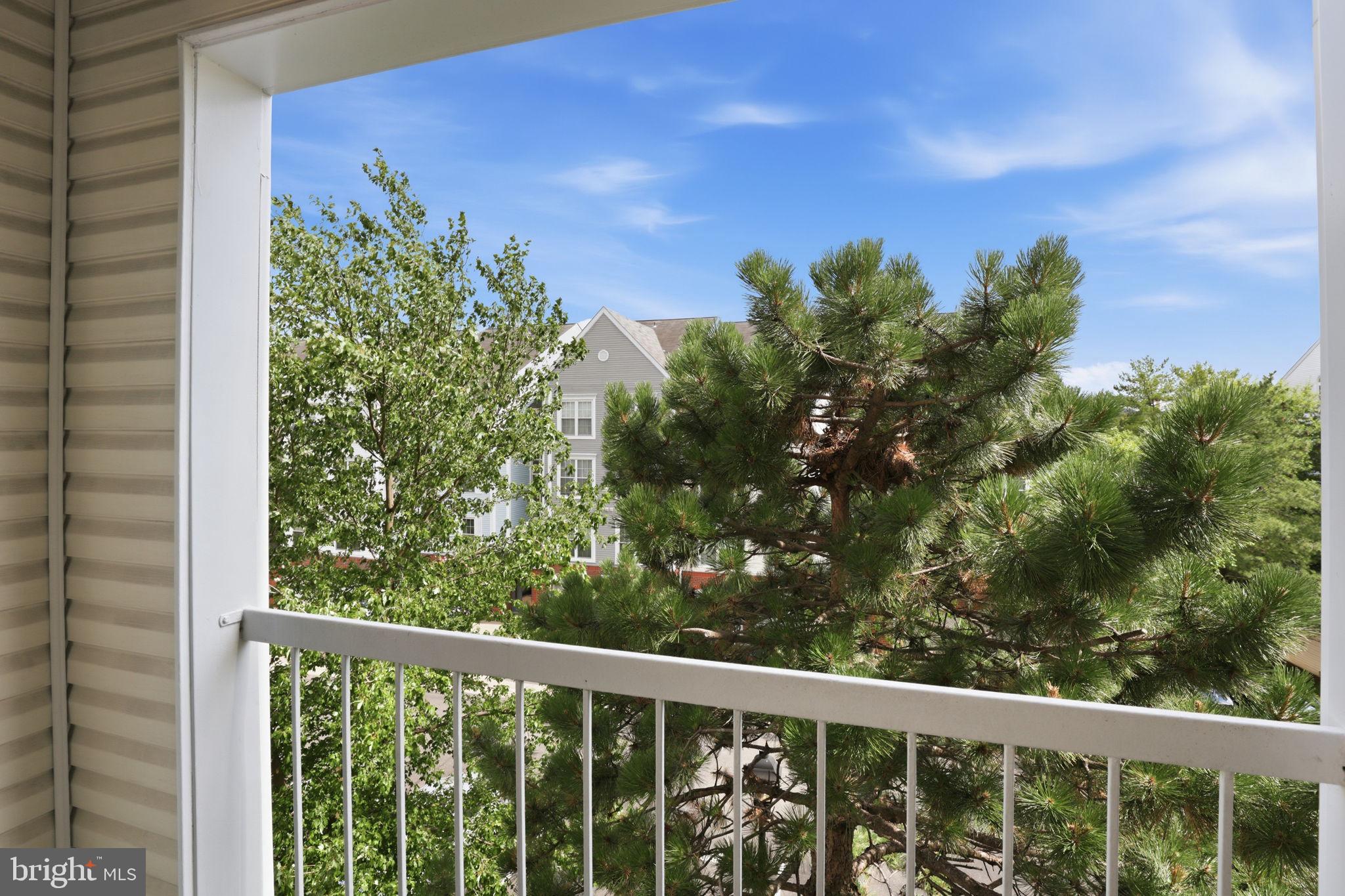 277 S PICKETT STREET 302