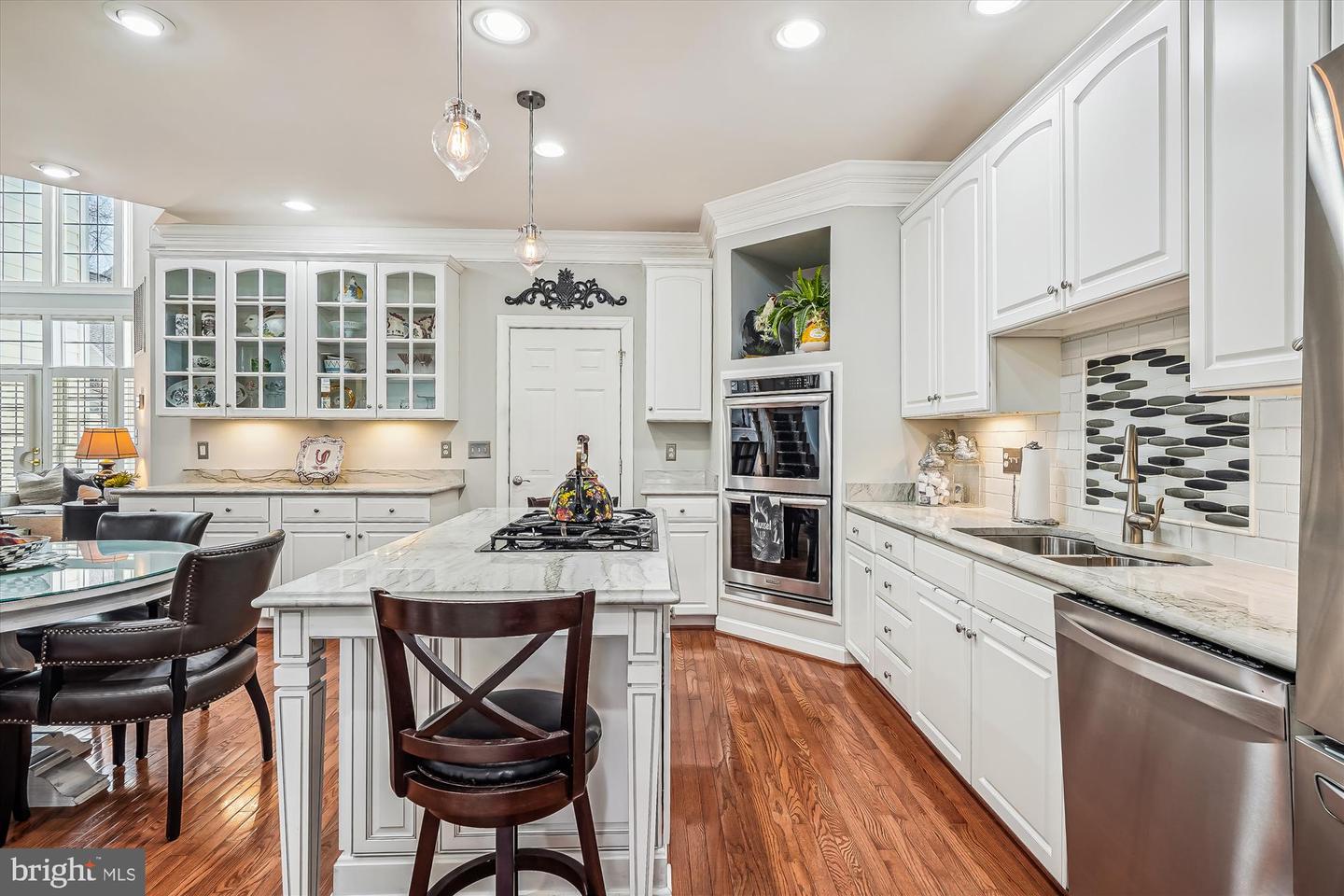3824 Farrcroft Dr