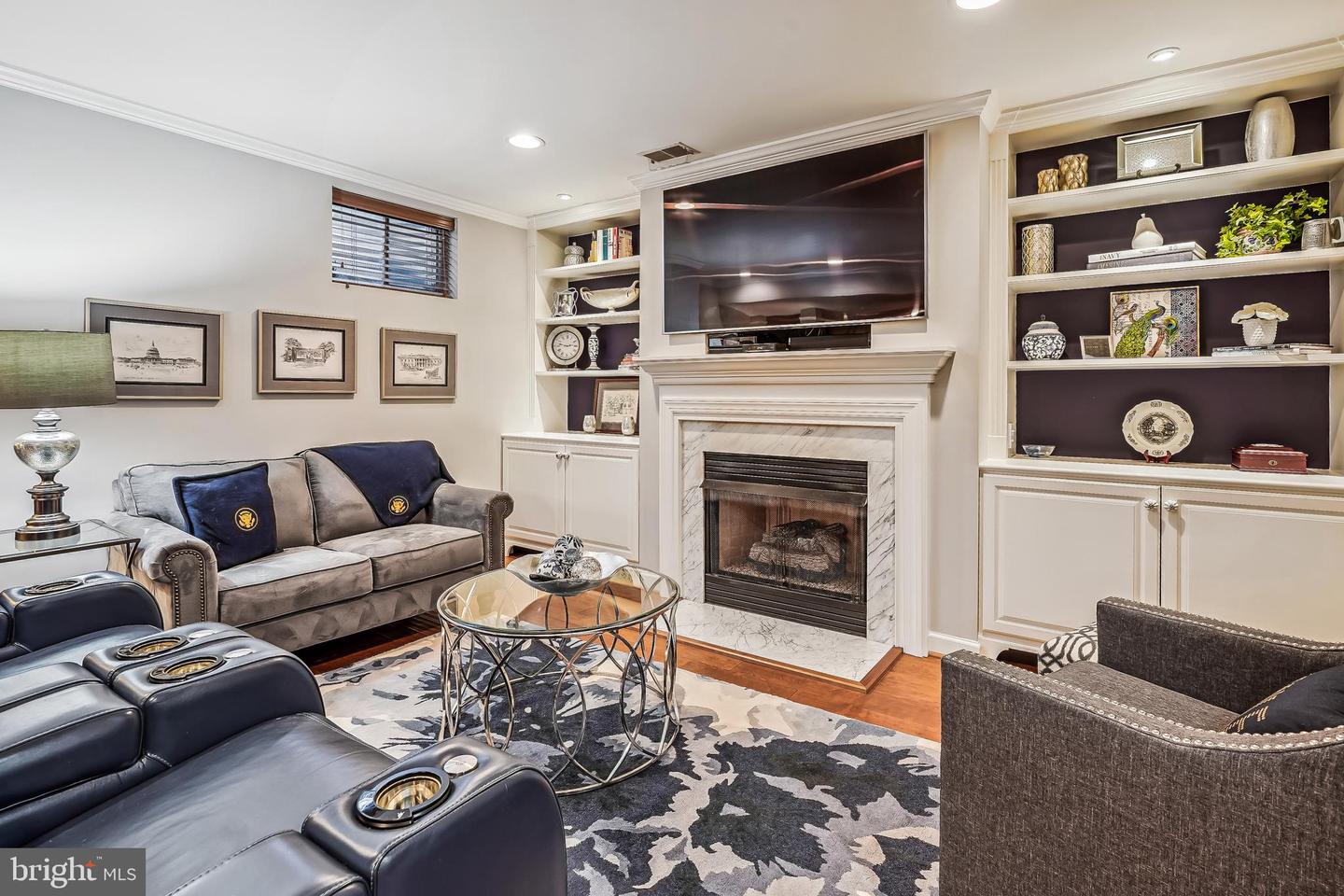 3824 Farrcroft Dr