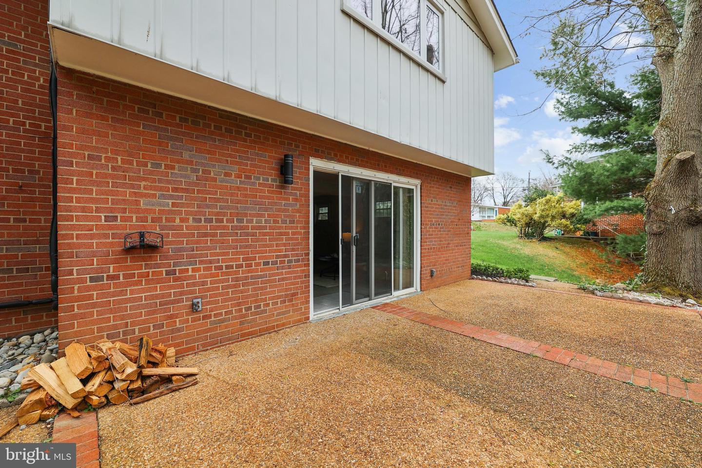 2115 Shiver Dr