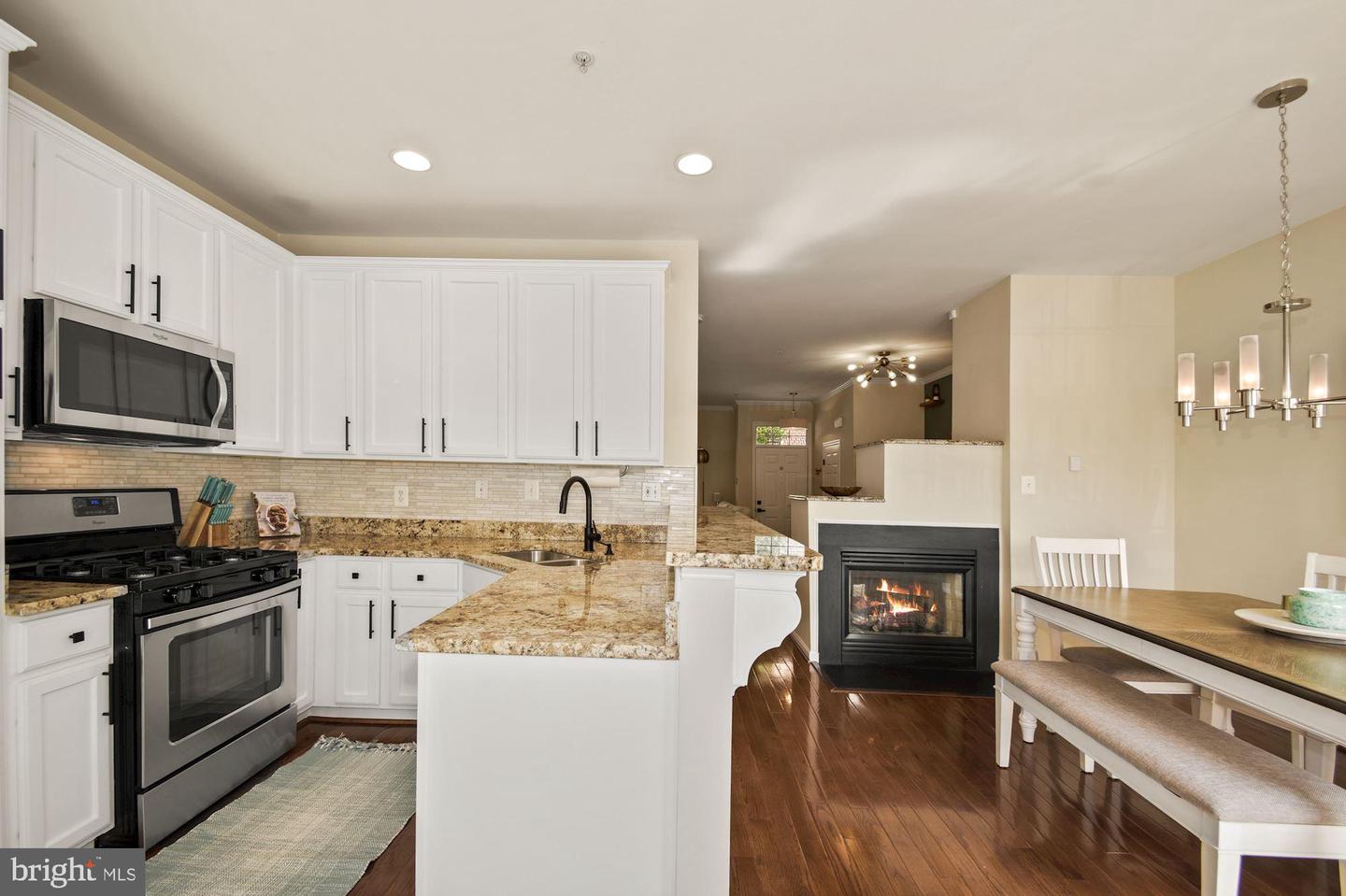 6126 Madison Crest Ct