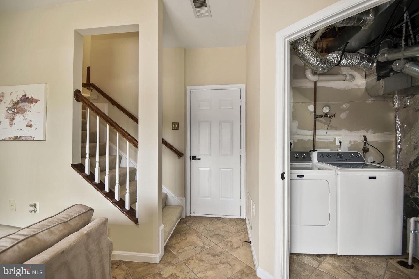 6126 Madison Crest Ct