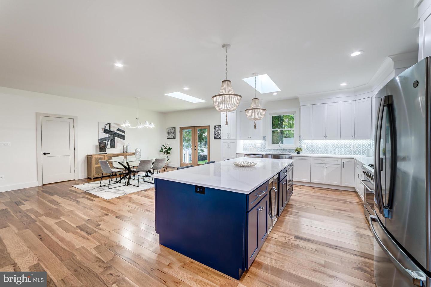 3037 Westfall Pl