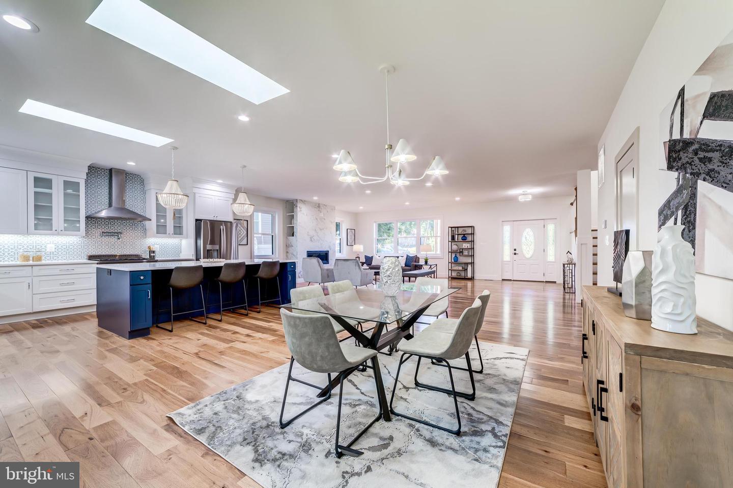 3037 Westfall Pl