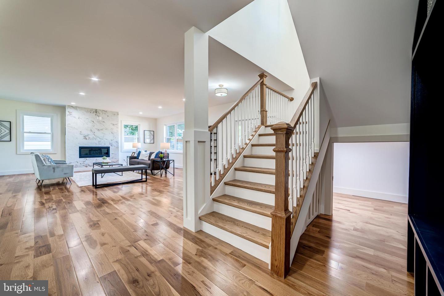 3037 Westfall Pl