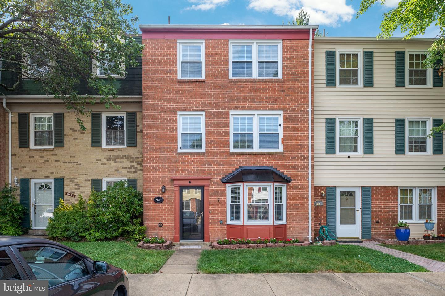 6609 Deer Gap Ct