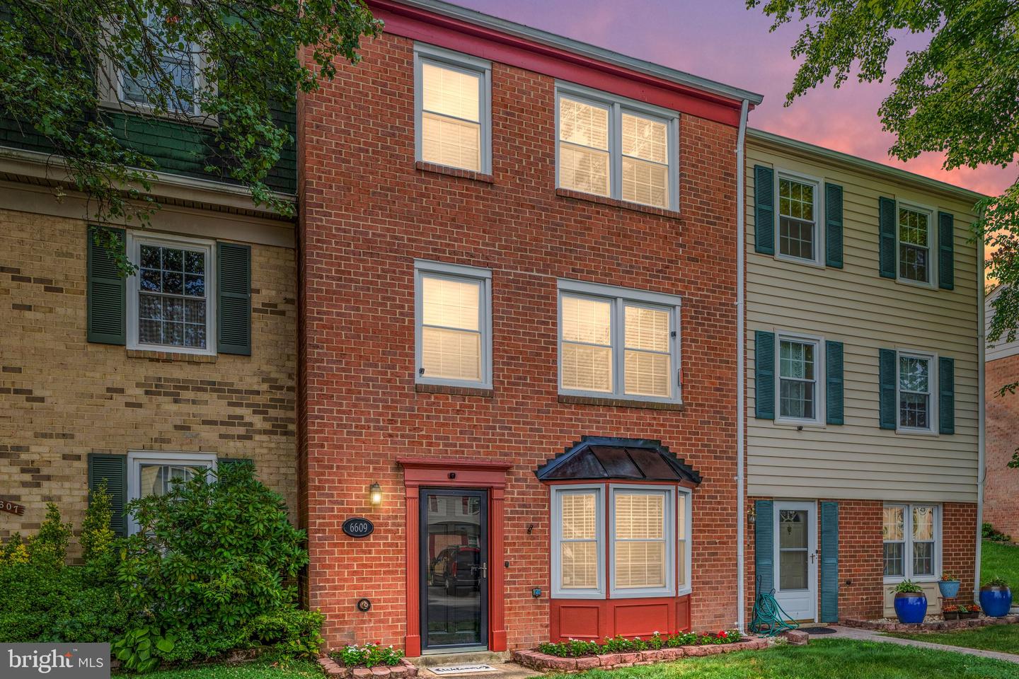 6609 Deer Gap Ct