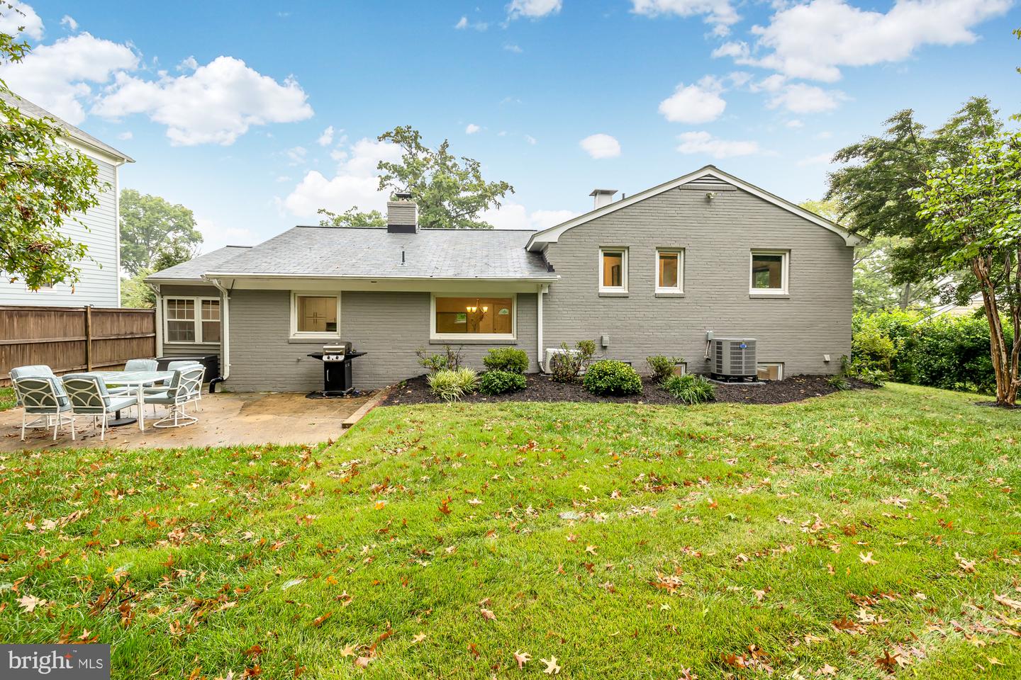 6500 Bluebill Ln