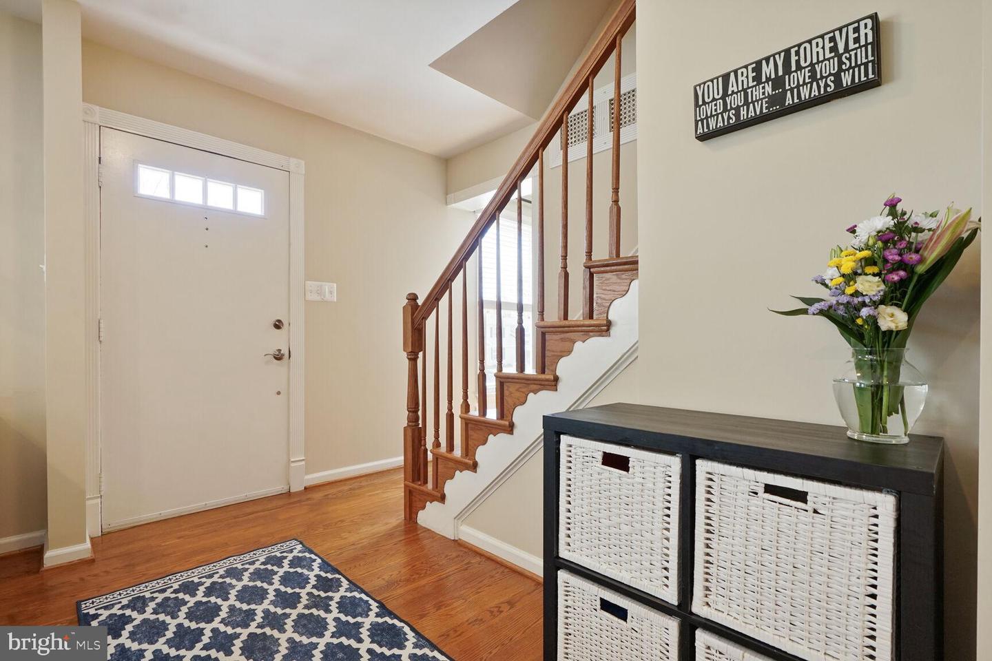 9628 Podium Dr