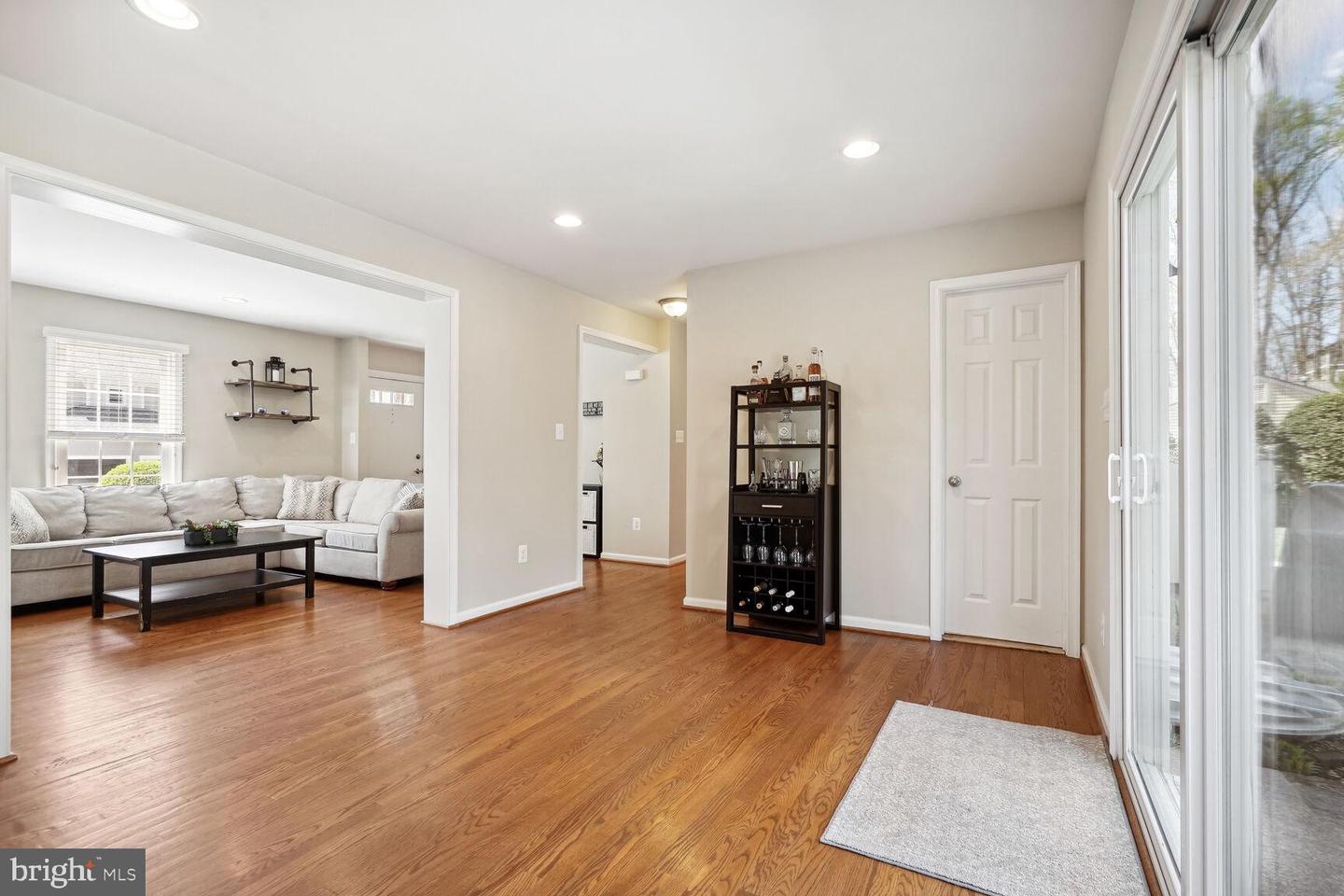 9628 Podium Dr