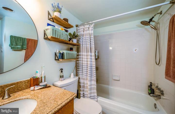 10200 BUSHMAN DR #114