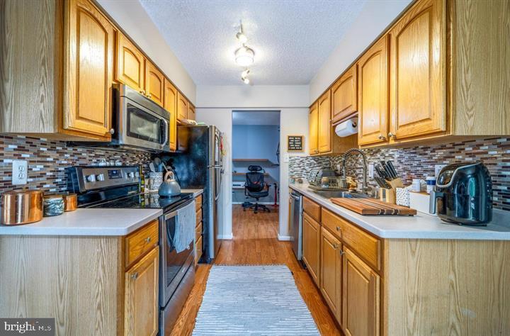 10200 BUSHMAN DR #114