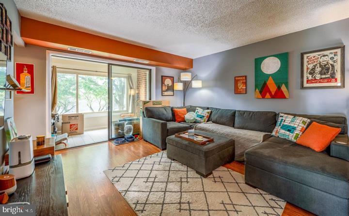 10200 BUSHMAN DR #114