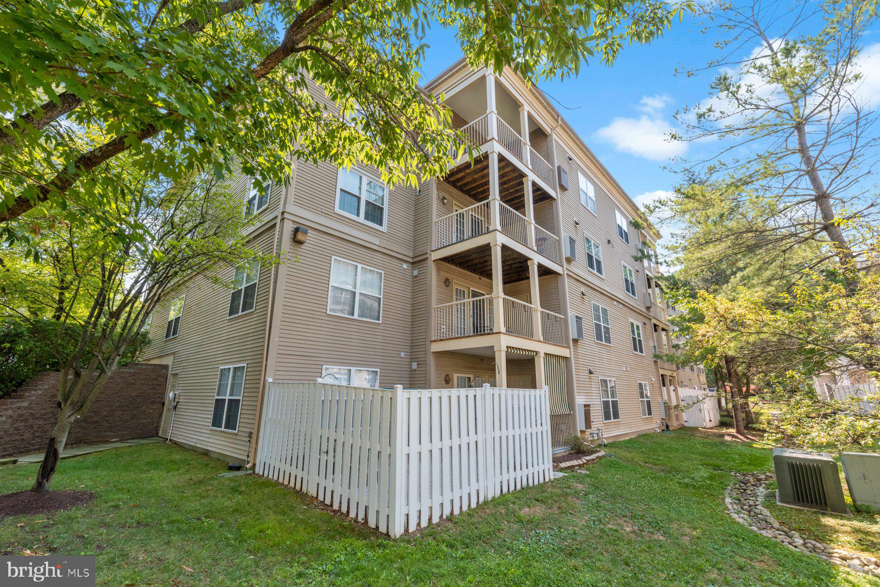 6603-B Thackwell Way #B