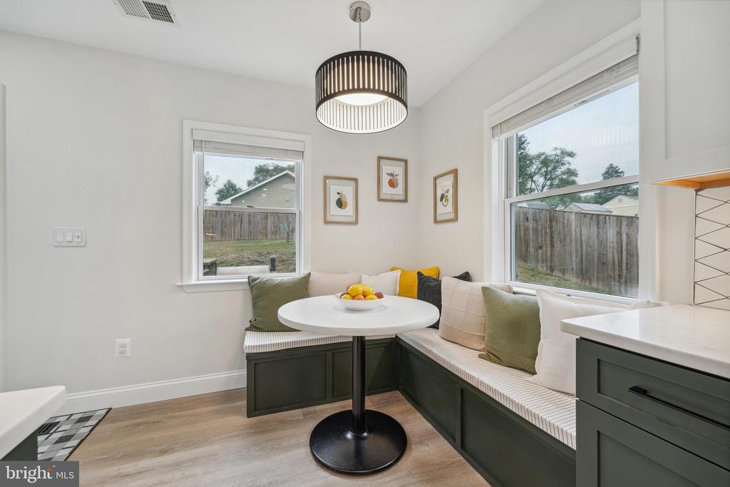 3003 Elmwood Dr