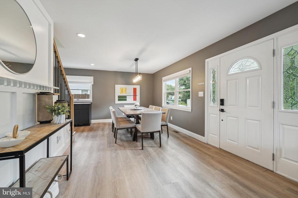3003 Elmwood Dr