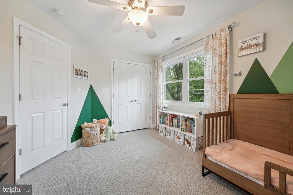 3003 Elmwood Dr