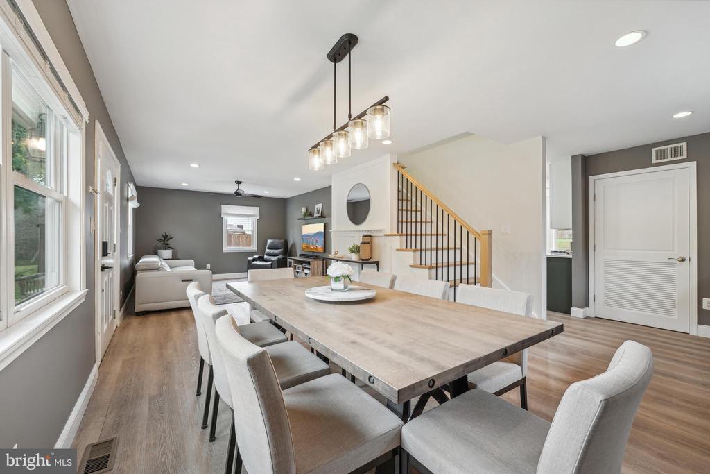3003 Elmwood Dr