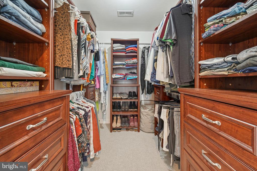 3003 Elmwood Dr