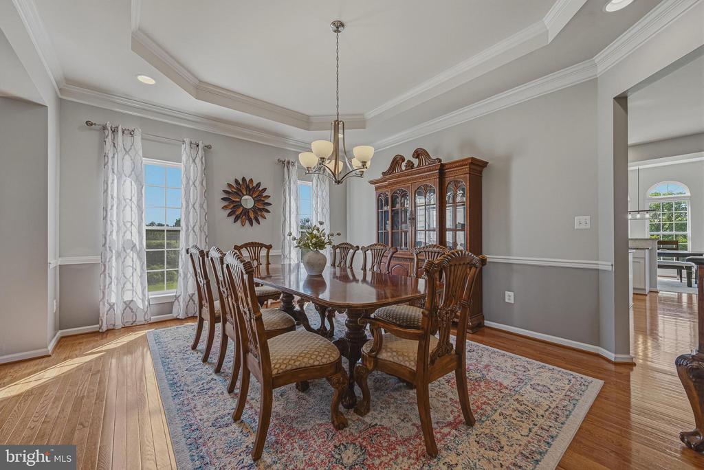 42761 PRAIRIE MERLIN COURT