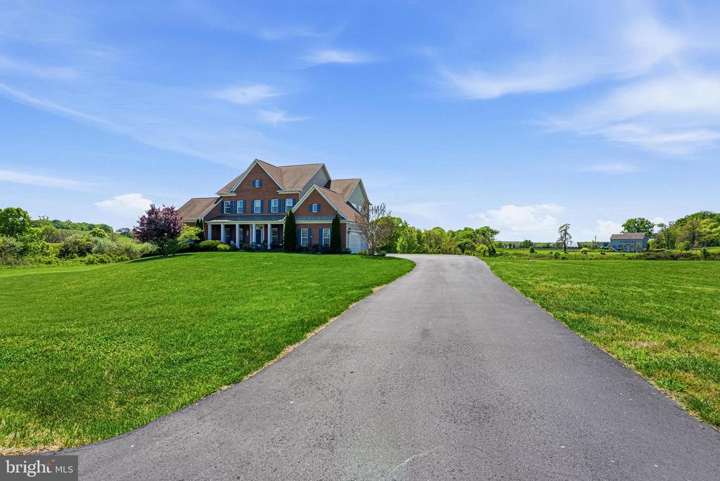 42761 PRAIRIE MERLIN COURT