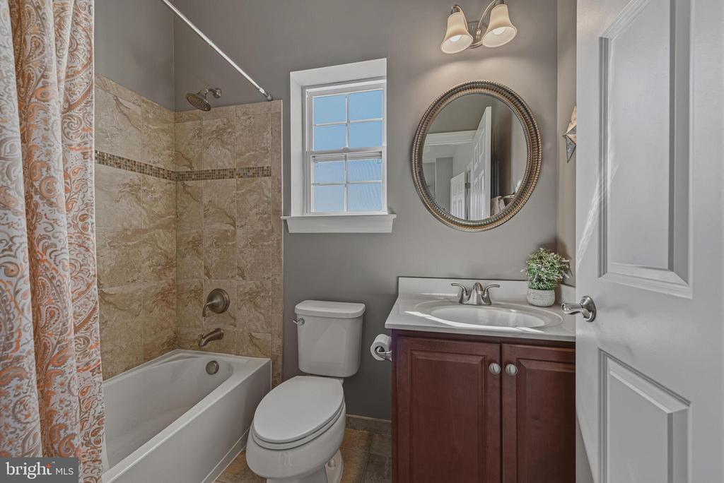 42761 PRAIRIE MERLIN COURT