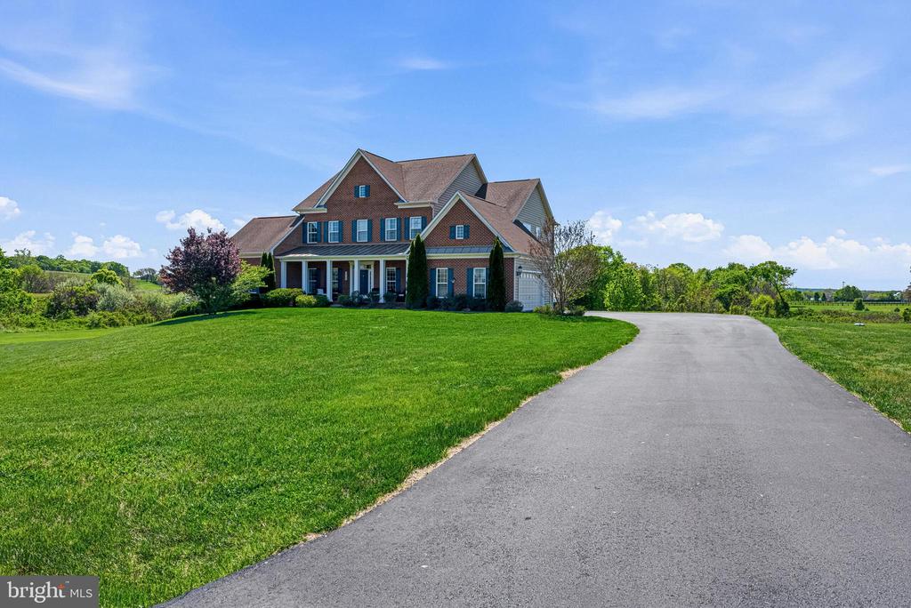 42761 PRAIRIE MERLIN COURT