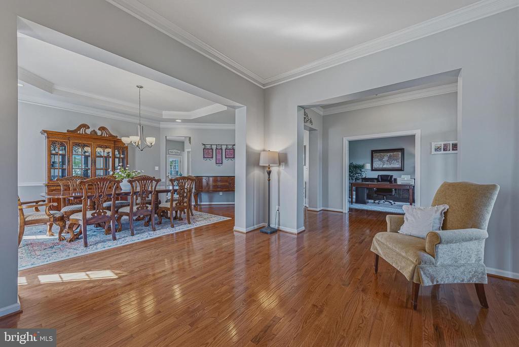 42761 PRAIRIE MERLIN COURT