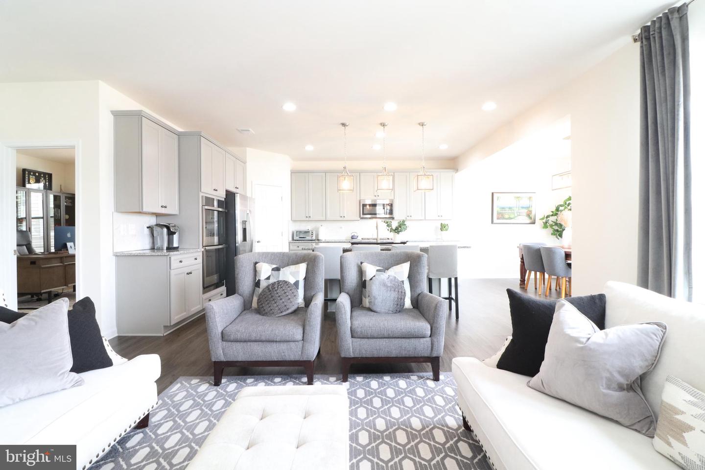 425 Boxelder Dr