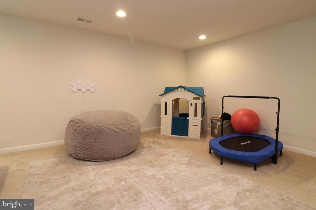425 BOXELDER DR
