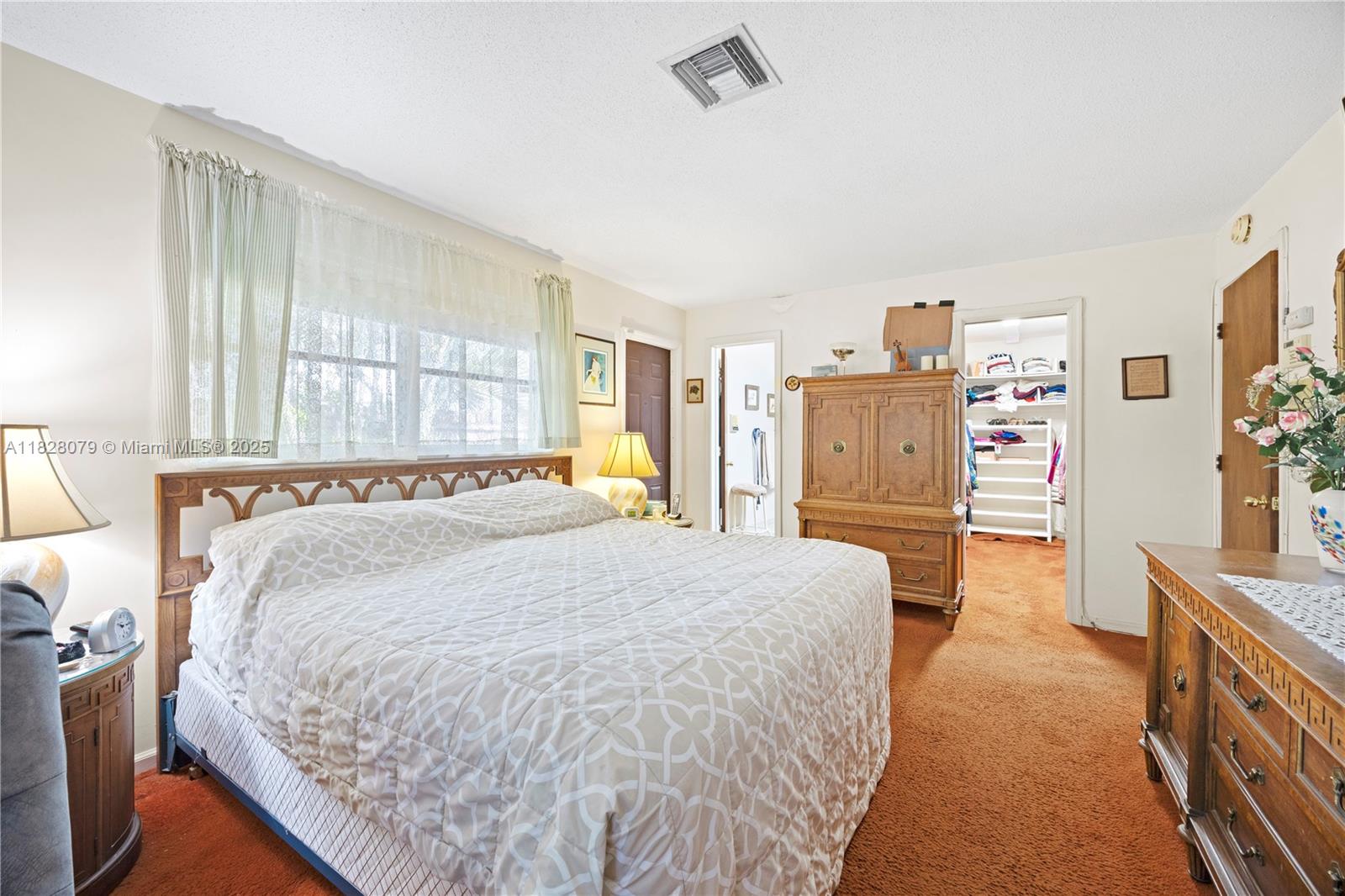 3410 Lake Osborne Dr