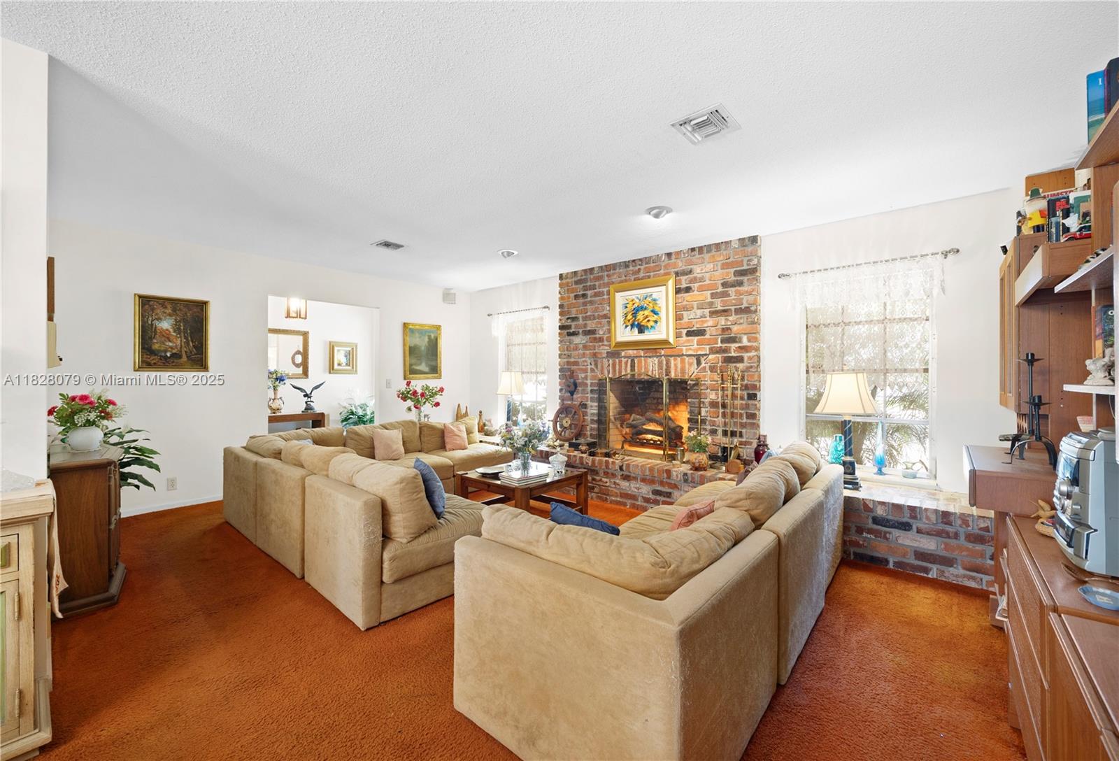 3410 Lake Osborne Dr