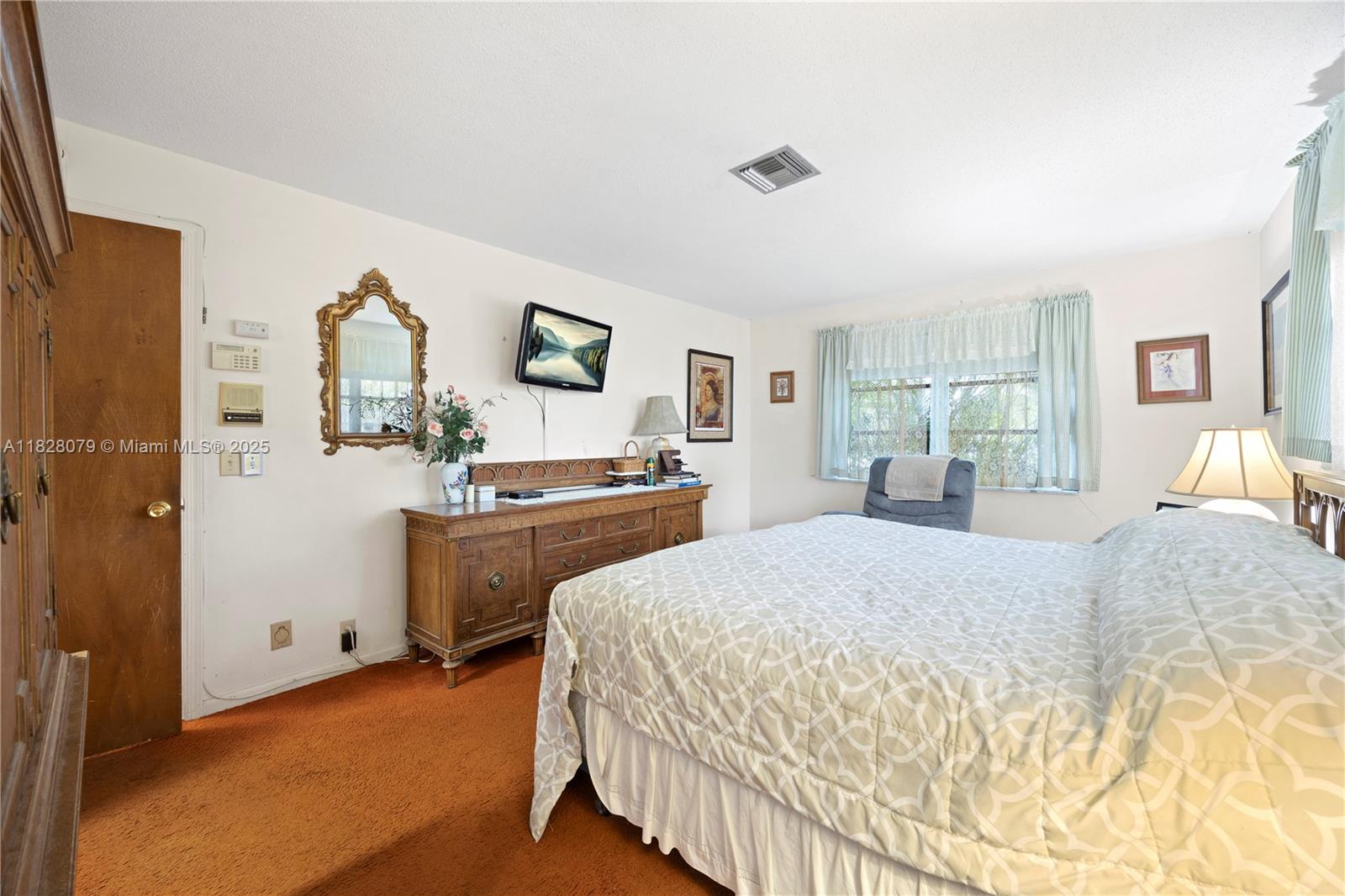 3410 Lake Osborne Dr