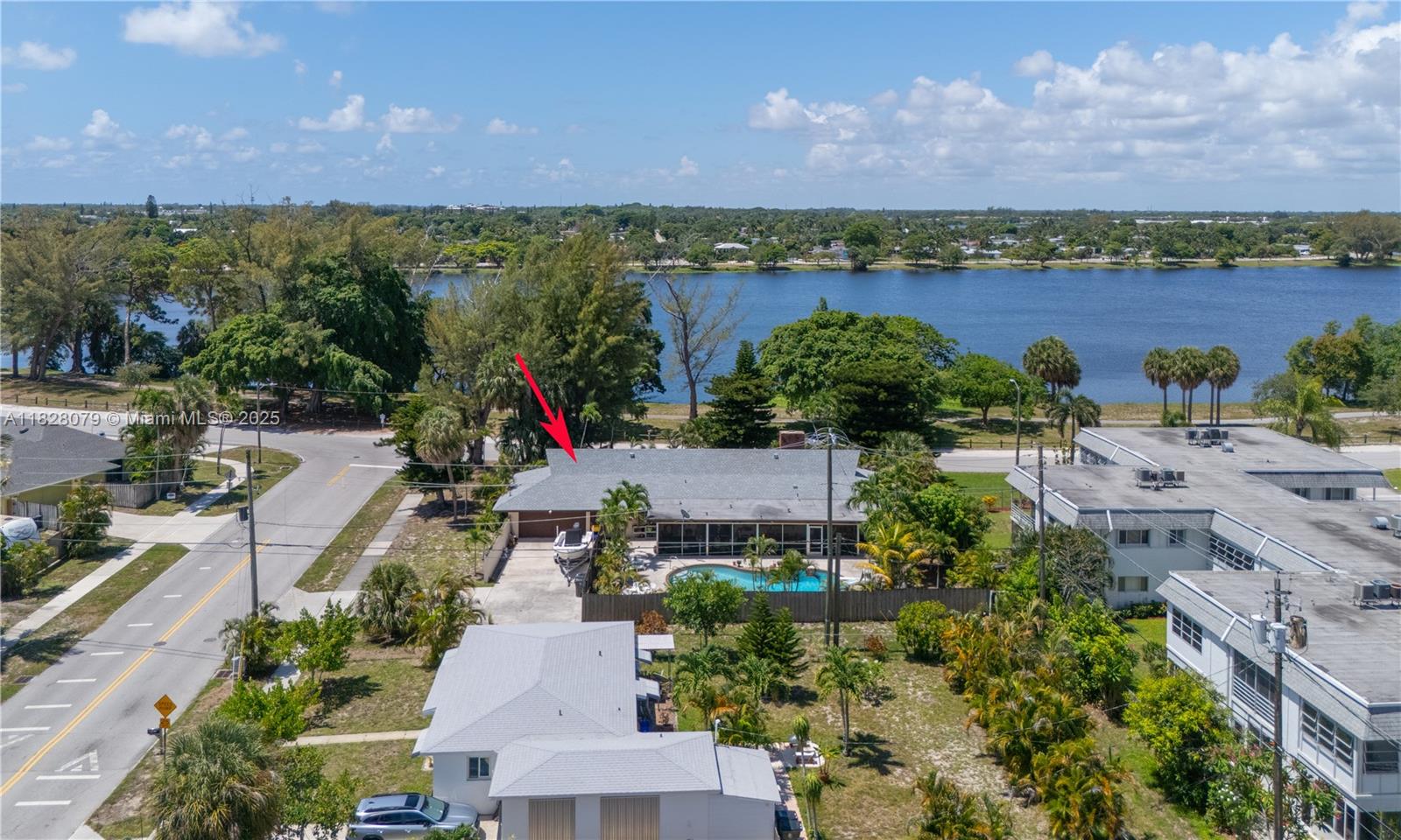 3410 Lake Osborne Dr