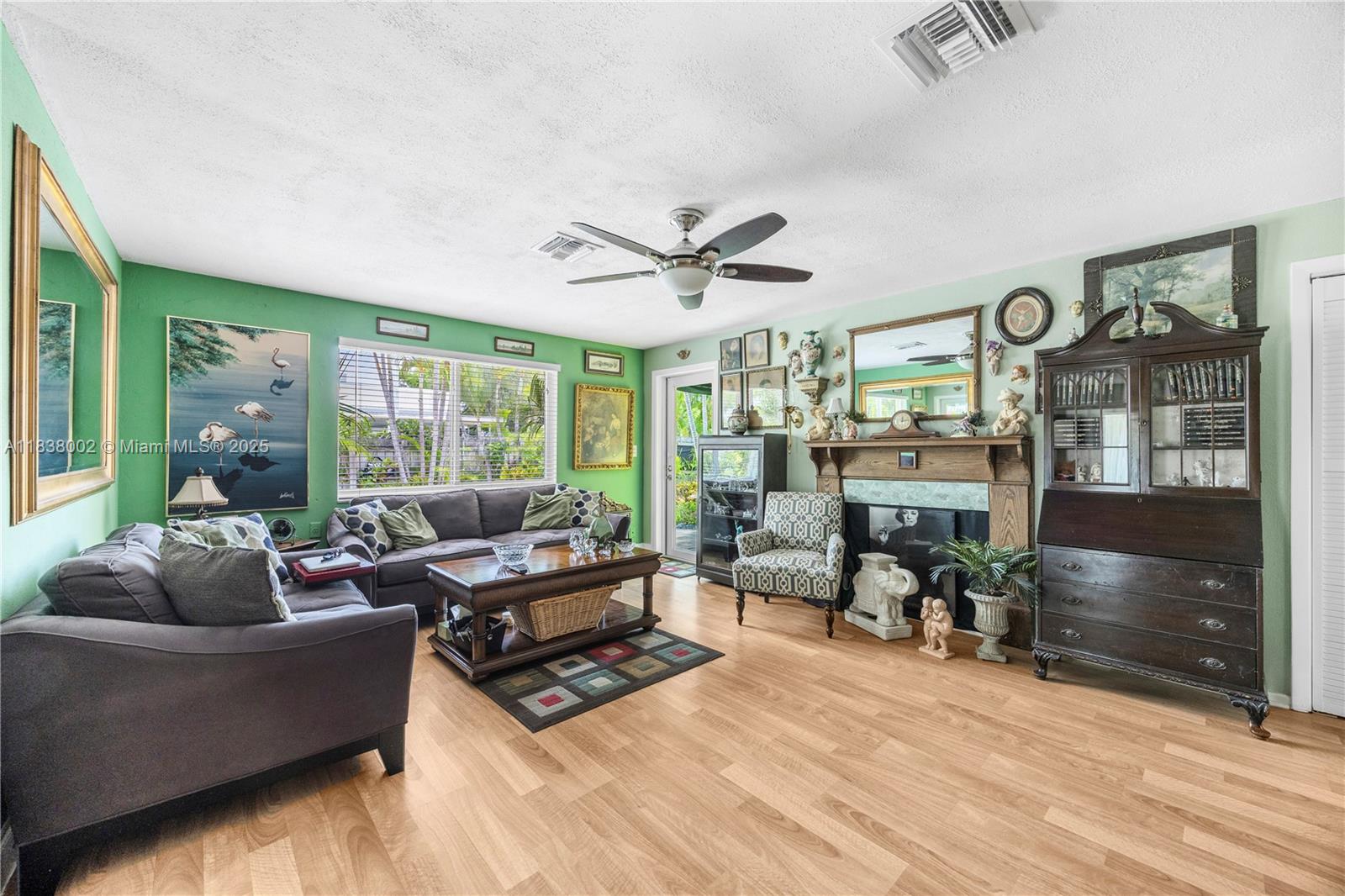 1535 NE 5th Ter