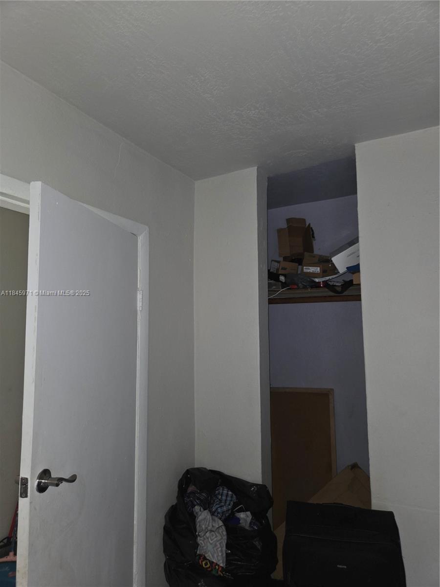 821 SW 5th St