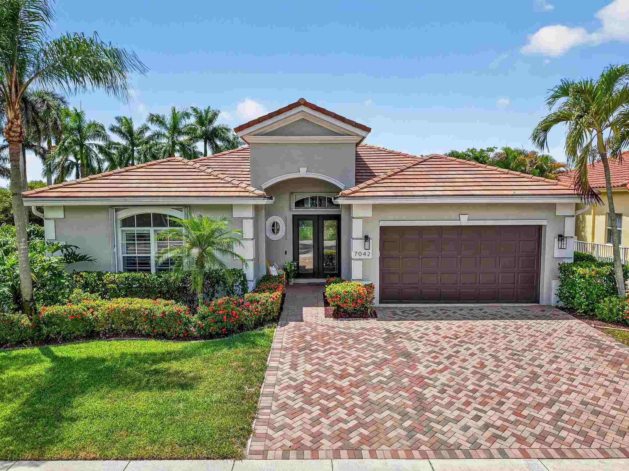 7042 Houlton Circle