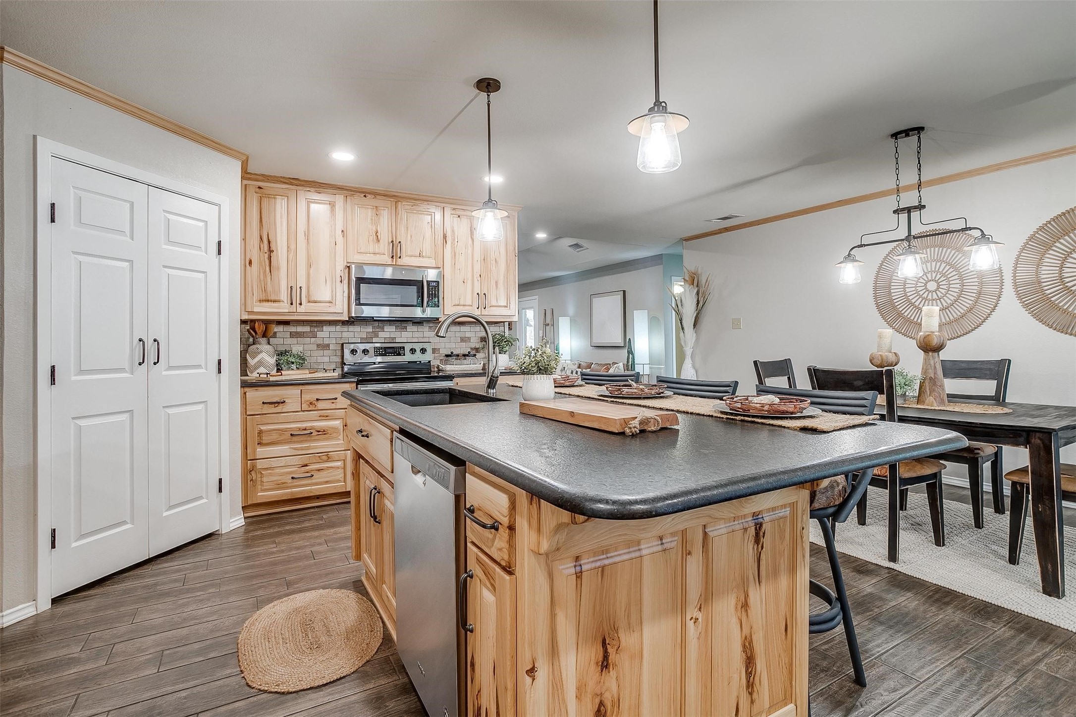 7008 County Road 527